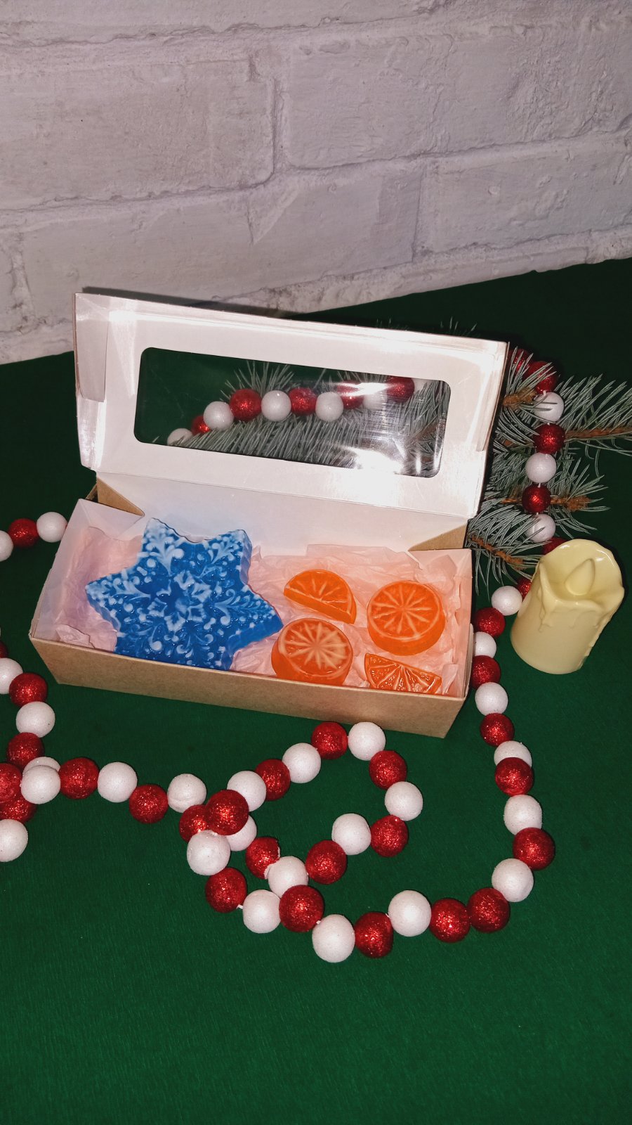 Fulg si felii de mandarine