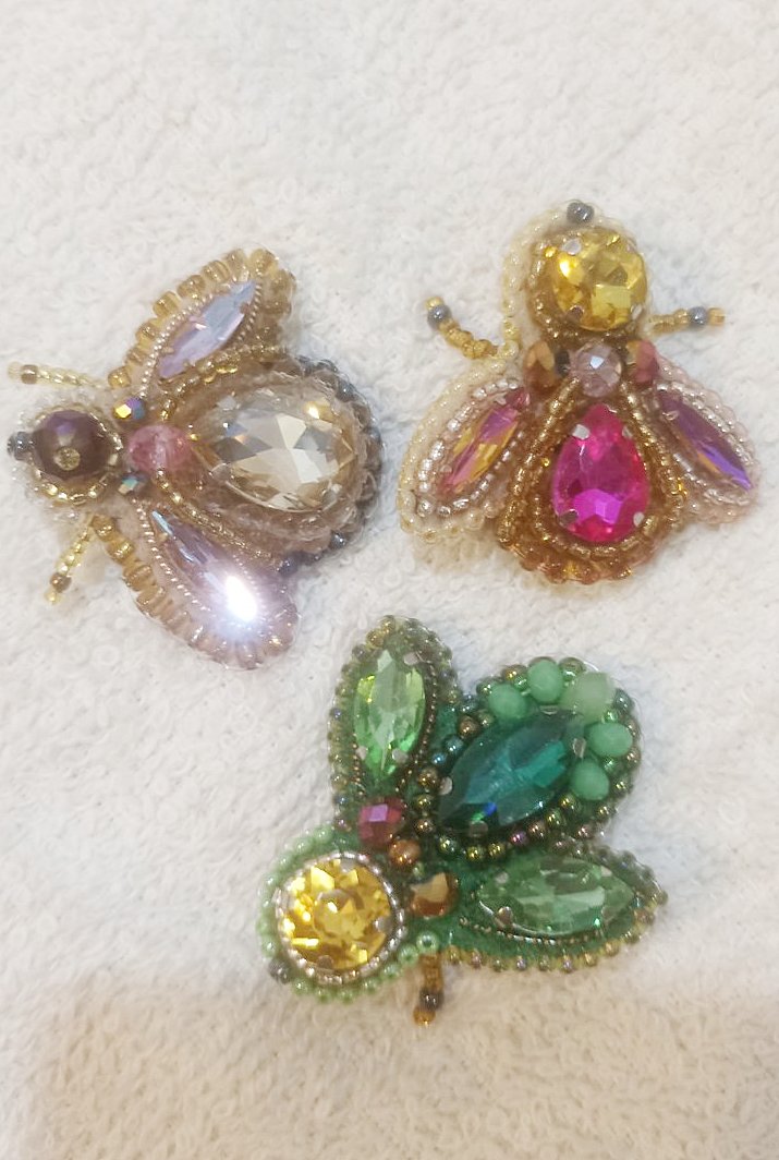 Broșă „Gândac”